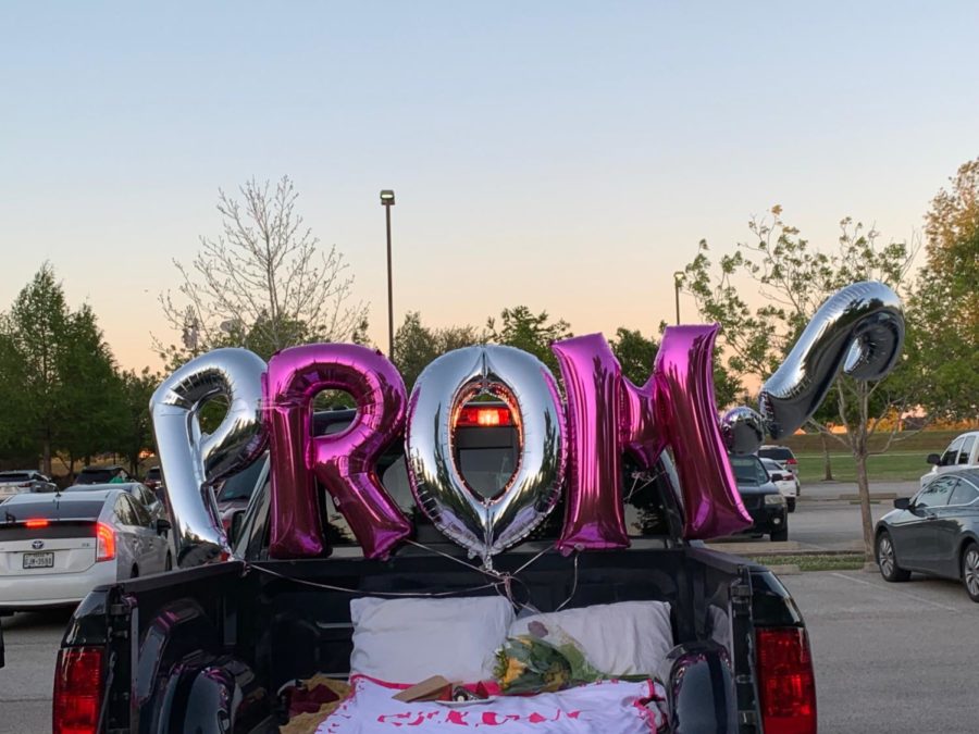 Students tell their ideas for the most exotic promposal – The RoundUp