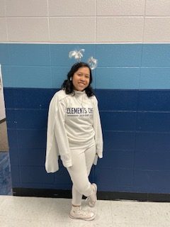 Ciara Sanchez Dressed in all white for winter week.