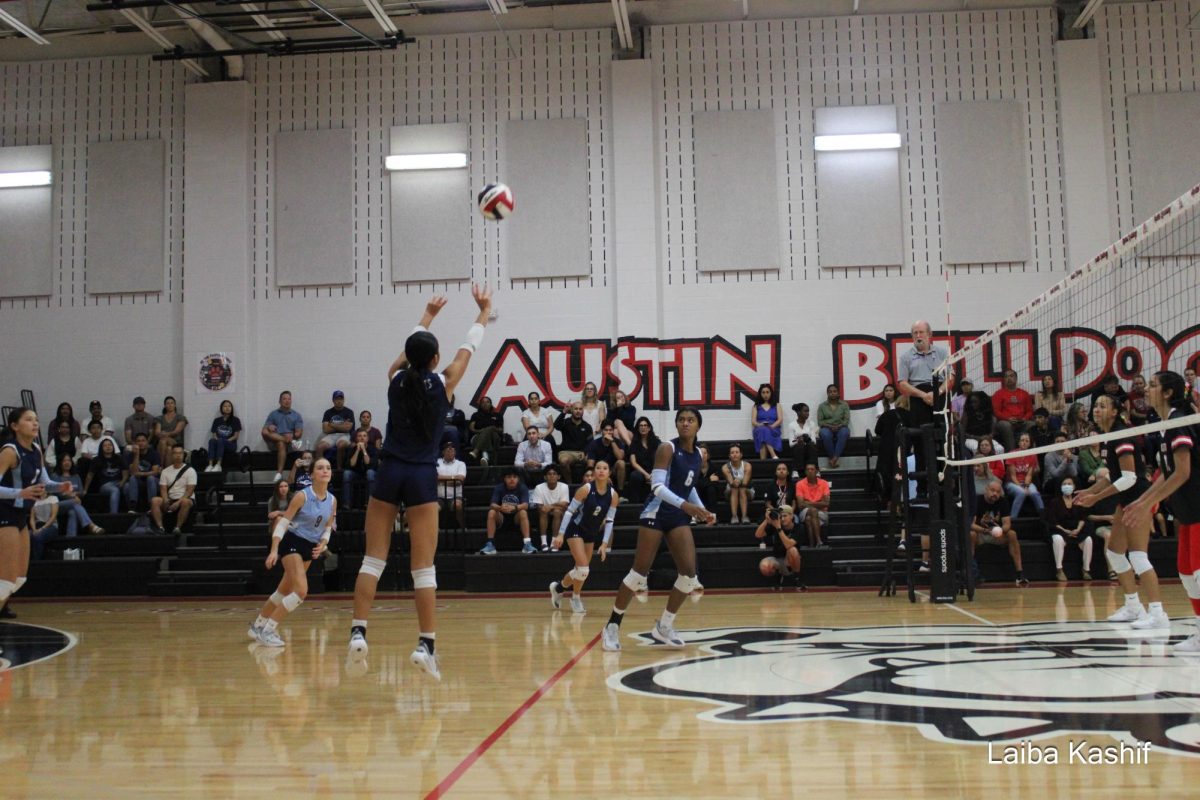 _Varsity_Volleyball_vs_Austin_Laiba_Kashif_20250912_0125
